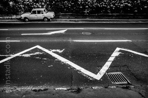  Parkendes Auto in Budapest.